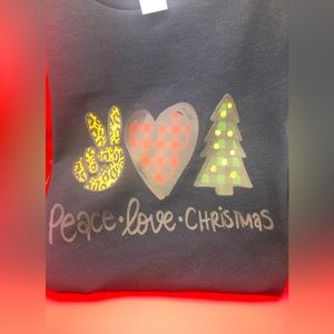 New Gildan Christmas 🎄 Short Sleeve T-SHIRT